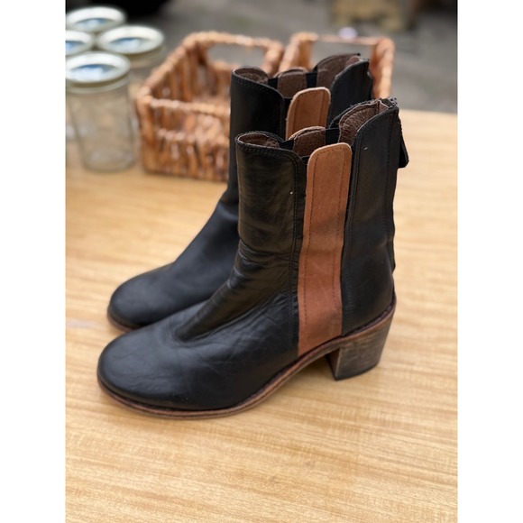 Womens Leather Ankle Boots Block Heel Black Brown Size 8 Western - Picture 1 of 3